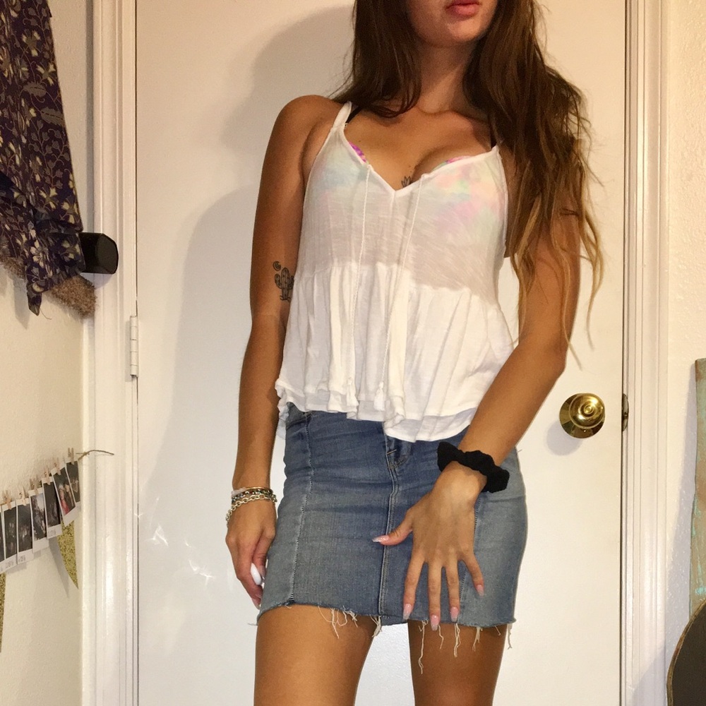 Boho Chic White Crochet Lace Deep V Tank M
